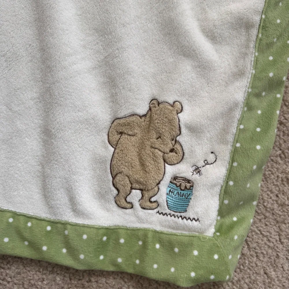 Disney Baby Winnie the Pooh Blanket Unisex 30x40 Green Cream Polka Dot Fleece